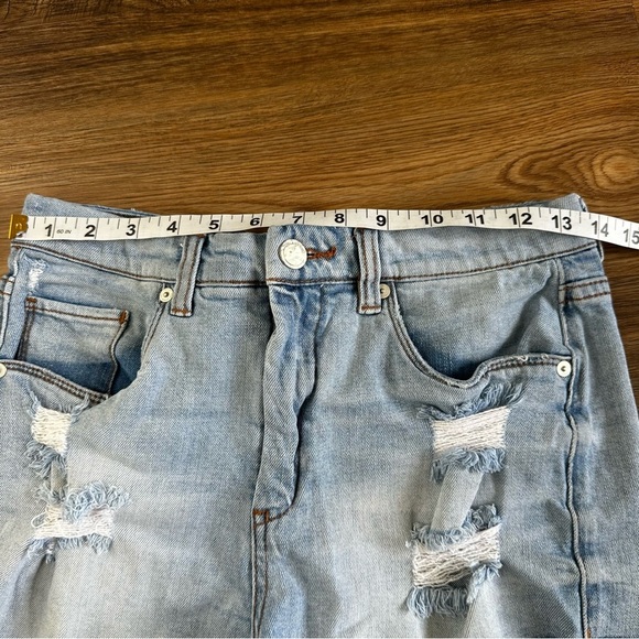 Blank NYC Womens Wedge Shorts 27 Distressed‎ Denim Cutoff Shorts 2” Inseam Blue - Picture 5 of 7